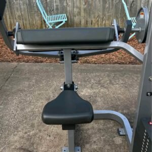 Life fitness bicep curl